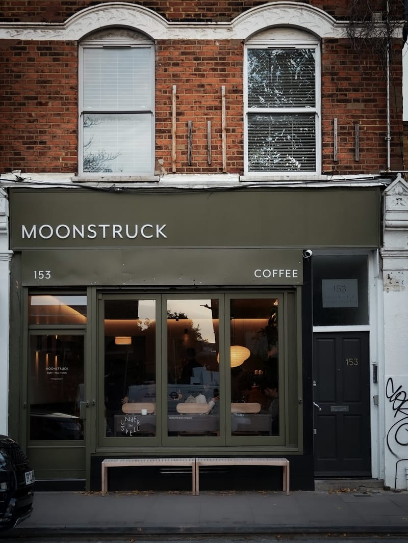 Moonstruck Cafe - Photo 3