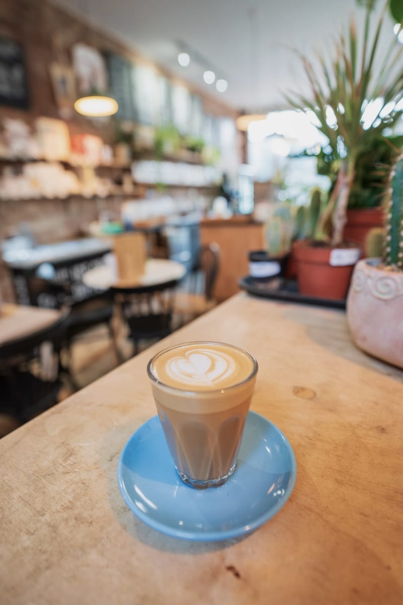 Coffee on the crescent - Photo 4