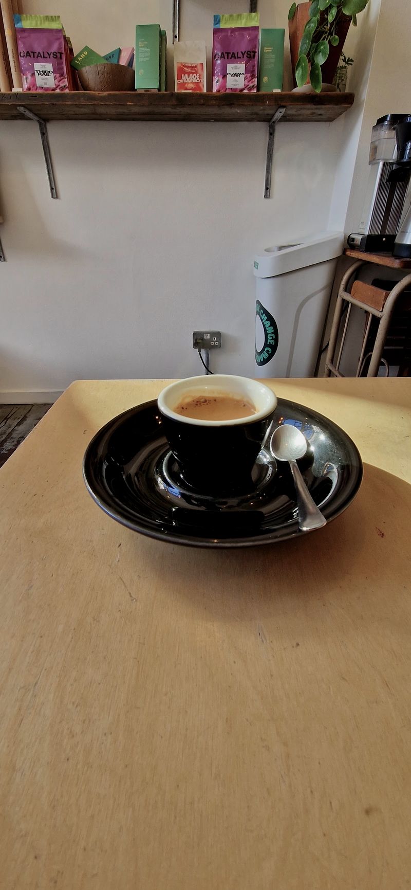 46b Espresso Hut - Photo 4